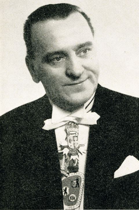 Helmut Müller †